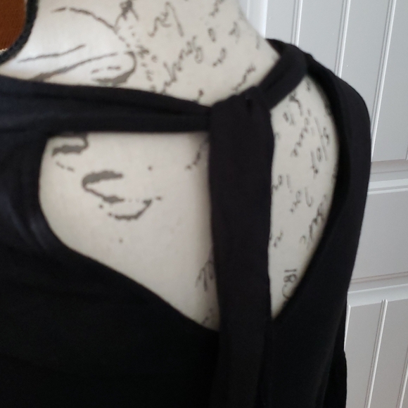 Blouse - Picture 2 of 2